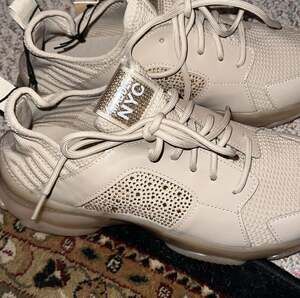 Madden NYC Maximus Rhinestone Emblazoned Size 7